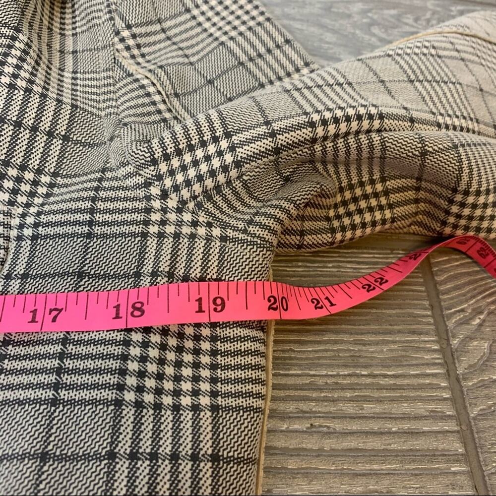 Blank NYC plaid moto style cropped jacket sz M - Picture 7 of 7